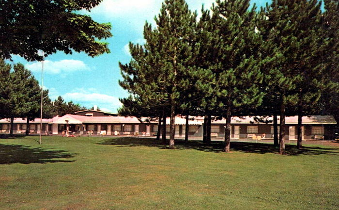 Northcrest Motel - OLD POSTCARD AND PROMOS